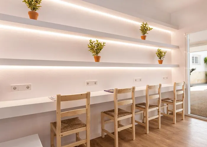 卢斯阿科斯公寓式酒店 圣埃乌拉利亚