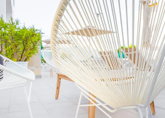 卢斯阿科斯公寓式酒店 圣埃乌拉利亚