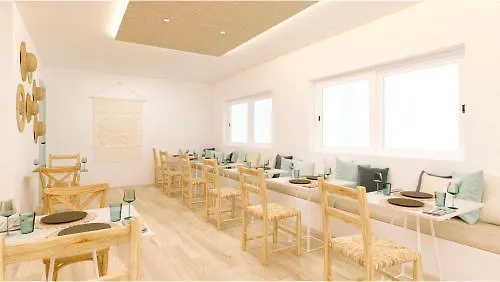 卢斯阿科斯公寓式酒店