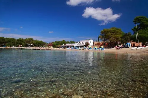 卢斯阿科斯公寓式酒店 *